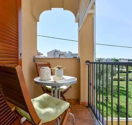Varga Apartment *